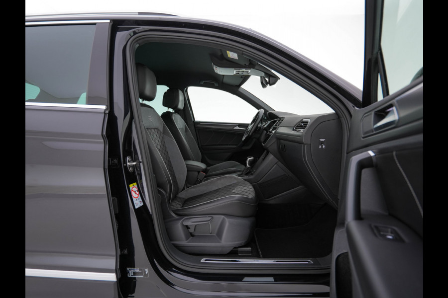 Volkswagen Tiguan 1.4 TSI eHybrid R-Line Business+ (Plug-in) (INCL-BTW) Aut. *LEATHER-FABRIC | FULL-LED | ADAPTIVE-CRUISE | CAMERA | DIGI-COCKPIT | KEYLESS | PRIVACY-GLASS | SPORTSEATS | SHIFTPADDLES | NAVI-FULLMAP | ECC | PDC | 19''ALU*