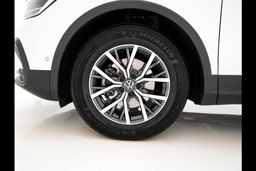 Volkswagen Tiguan 1.5 TSI Life Business Mild-Hybrid (INCL-BTW) Aut. *FULL-LED | ERGONOMIC-SPORTSEATS | KEYLESS | DAB | CARPLAY | ADAPTIVE-CRUISE | PRIVACY-GLASS | NAVI-FULLMAP | DIGI-COCKPIT | SHIFTPADDLES | ECC | HEATED-SEATS | PDC | TOWBAR |