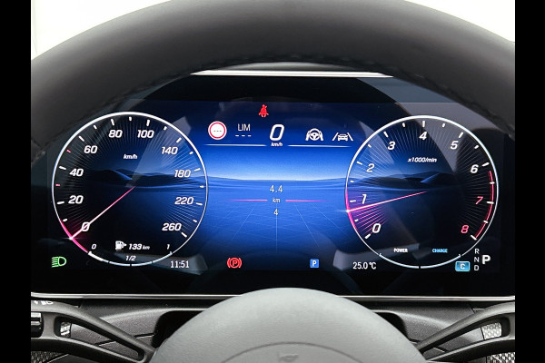 Mercedes-Benz CLE Cabriolet 200 AMG Line | Premium Plus pakket | Winterpakket | Rijassistentiepakket Plus | AMG spoiler | Middenconsole metaalstructuur | Stoelventilatie/- verwarming | Windschut | 19 inch multispaaks lichtmetalen AMG velgen |