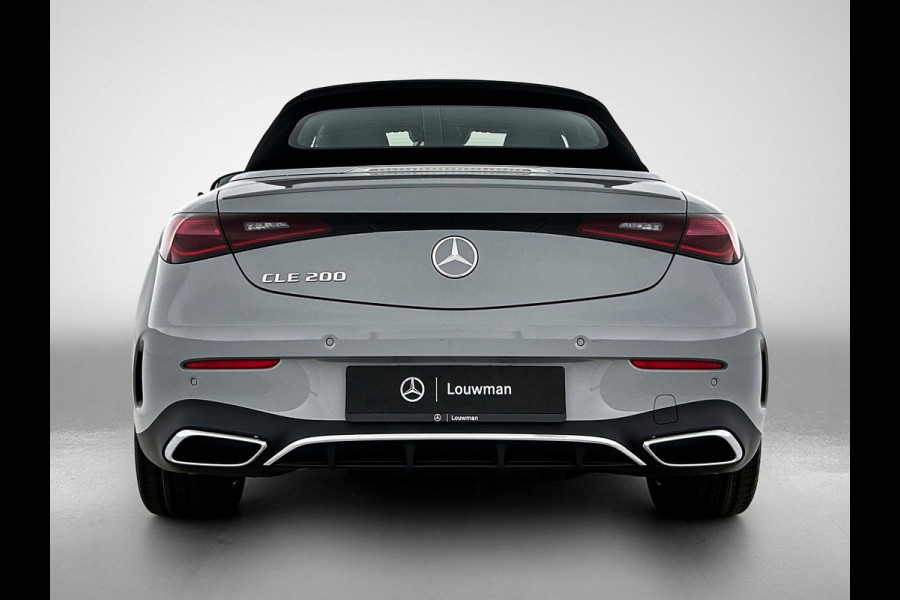 Mercedes-Benz CLE Cabriolet 200 AMG Line | Premium Plus pakket | Winterpakket | Rijassistentiepakket Plus | AMG spoiler | Middenconsole metaalstructuur | Stoelventilatie/- verwarming | Windschut | 19 inch multispaaks lichtmetalen AMG velgen |