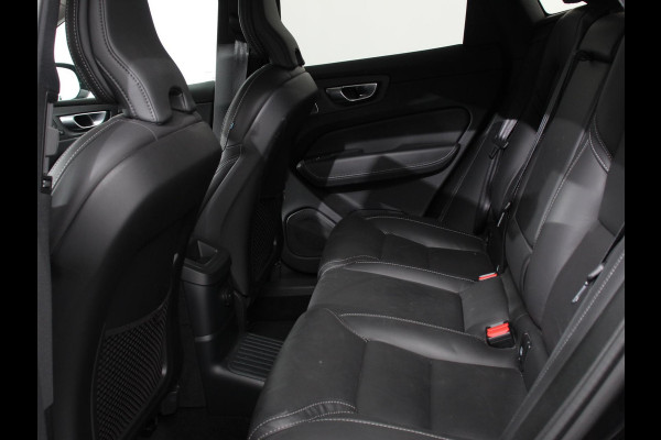 Volvo XC60 2.0 T6 Plug-in hybrid AWD Ultimate Dark Luchtvering Electrisch Panorama dak Google Services Dab Camera Half Leder Seat Comfort Pack