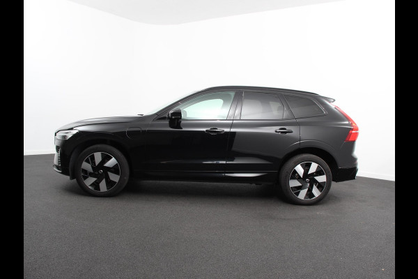 Volvo XC60 2.0 T6 Plug-in hybrid AWD Ultimate Dark Luchtvering Electrisch Panorama dak Google Services Dab Camera Half Leder Seat Comfort Pack