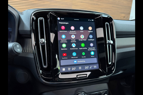 Volvo XC40 Recharge P8 AWD R-Design | Pano | Harman Kardon | BLIS | IntelliSafe Pro | Google | Keyless | Warmtepomp | NAP