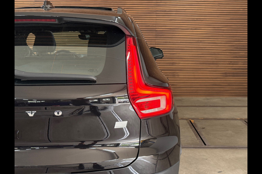 Volvo XC40 Recharge P8 AWD R-Design | Pano | Harman Kardon | BLIS | IntelliSafe Pro | Google | Keyless | Warmtepomp | NAP
