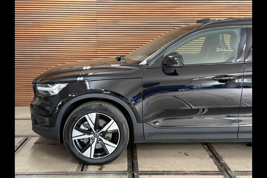 Volvo XC40 Recharge P8 AWD R-Design | Pano | Harman Kardon | BLIS | IntelliSafe Pro | Google | Keyless | Warmtepomp | NAP
