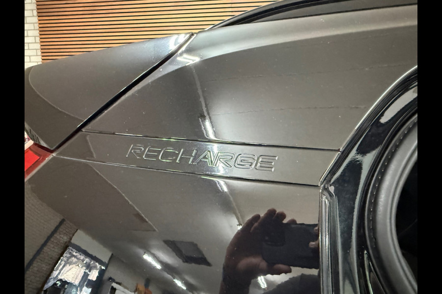 Volvo XC40 Recharge P8 AWD R-Design | Pano | Harman Kardon | BLIS | IntelliSafe Pro | Google | Keyless | Warmtepomp | NAP