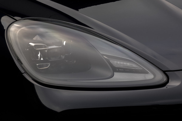 Porsche Cayenne Coupé 3.0 E-Hybrid Platinum Edition | Sport Chrono | Luchtvering | GTS Stoelen| 360° | BOSE | HUD | Elek. Trekhaak