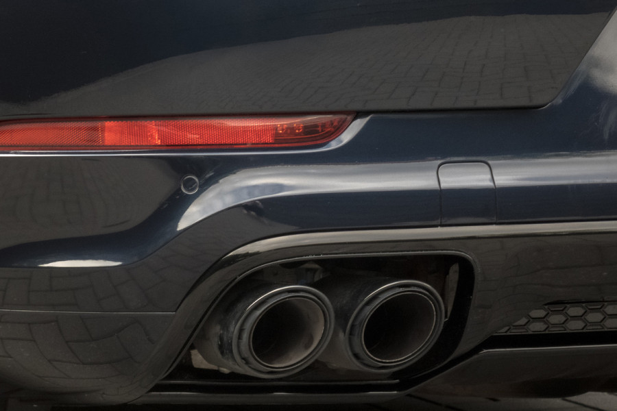 Porsche Cayenne Coupé 3.0 E-Hybrid Platinum Edition | Sport Chrono | Luchtvering | GTS Stoelen| 360° | BOSE | HUD | Elek. Trekhaak