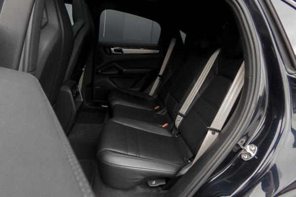 Porsche Cayenne Coupé 3.0 E-Hybrid Platinum Edition | Sport Chrono | Luchtvering | GTS Stoelen| 360° | BOSE | HUD | Elek. Trekhaak