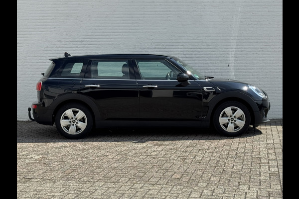 MINI Clubman 1.5 Cooper Sportstoelen half leder Navigatie Cruise Clima Trekhaak