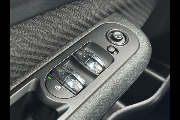 MINI Clubman 1.5 Cooper Sportstoelen half leder Navigatie Cruise Clima Trekhaak