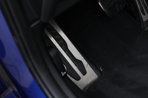 BMW 3 Serie Touring 320e M-Sport *Pano*H/K*340 look*360 Camera*Head-Up*
