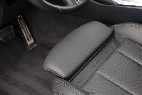 BMW 3 Serie Touring 320e M-Sport *Pano*H/K*340 look*360 Camera*Head-Up*