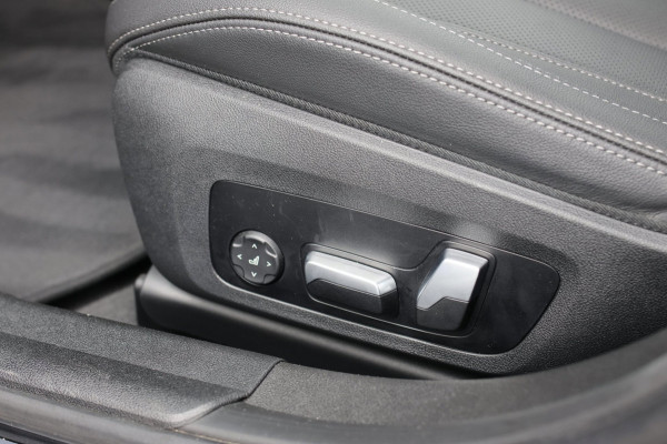 BMW 3 Serie Touring 320e M-Sport *Pano*H/K*340 look*360 Camera*Head-Up*