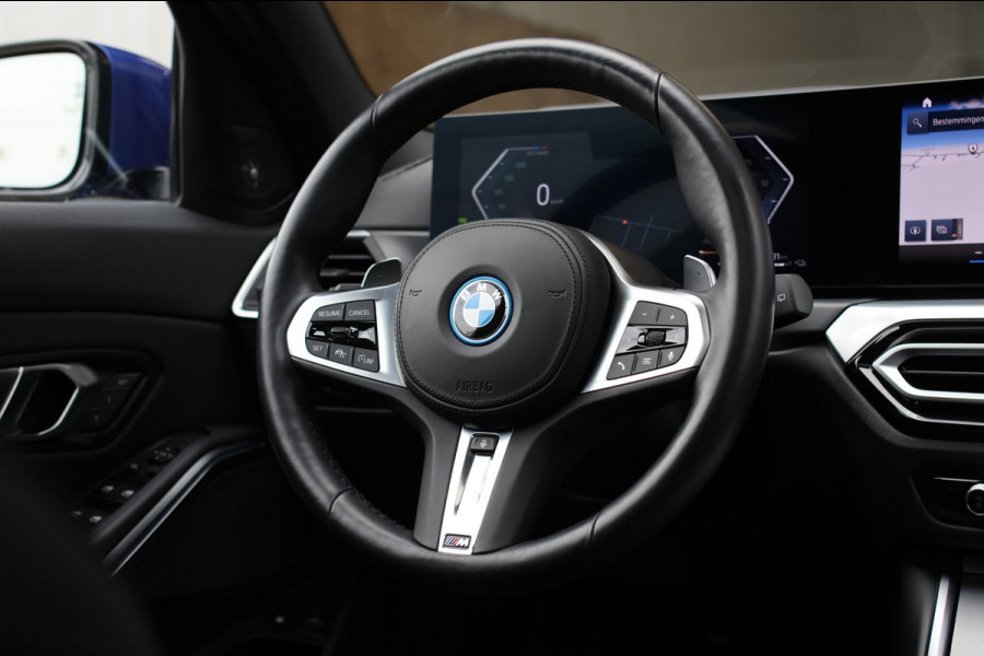 BMW 3 Serie Touring 320e M-Sport *Pano*H/K*340 look*360 Camera*Head-Up*