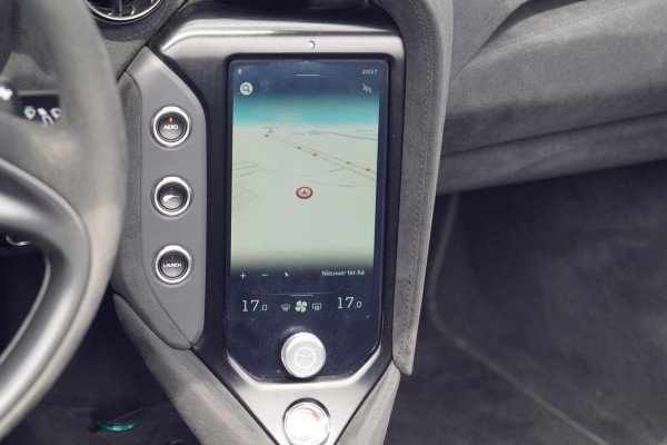 McLaren 750S Spider / Vulcano Yellow / Lift System / Elektrochromic Roof / Bowers & Wilkens Sound / Apple Carplay / 360 Camera