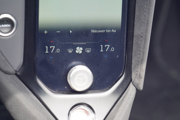 McLaren 750S Spider / Vulcano Yellow / Lift System / Elektrochromic Roof / Bowers & Wilkens Sound / Apple Carplay / 360 Camera