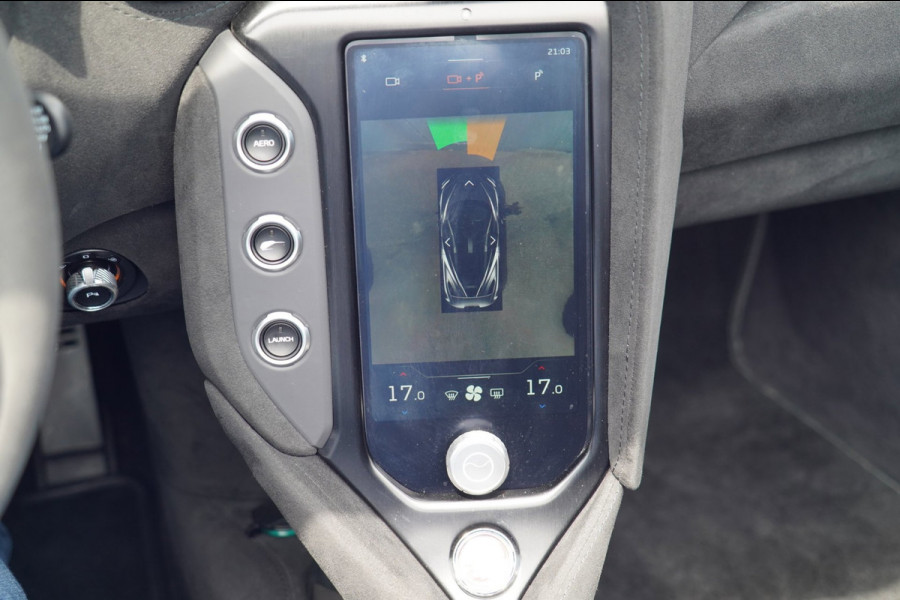 McLaren 750S Spider / Vulcano Yellow / Lift System / Elektrochromic Roof / Bowers & Wilkens Sound / Apple Carplay / 360 Camera