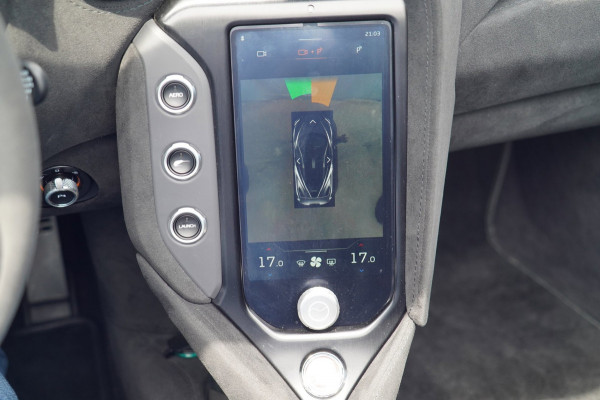 McLaren 750S Spider / Vulcano Yellow / Lift System / Elektrochromic Roof / Bowers & Wilkens Sound / Apple Carplay / 360 Camera