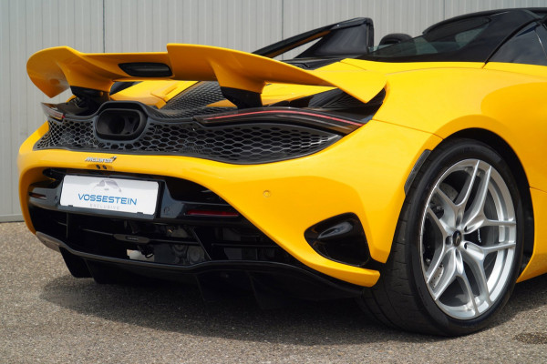 McLaren 750S Spider / Vulcano Yellow / Lift System / Elektrochromic Roof / Bowers & Wilkens Sound / Apple Carplay / 360 Camera