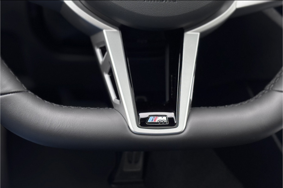 BMW 3 Serie Touring 330e M-Sport | 19,5 kWh Accu | Panodak | Head-Up | Memory | Trekhaak | 360° Camera | Fabrieksgarantie