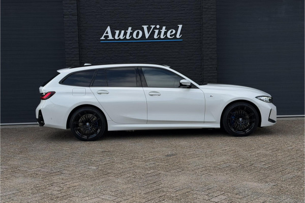 BMW 3 Serie Touring 330e M-Sport | 19,5 kWh Accu | Panodak | Head-Up | Memory | Trekhaak | 360° Camera | Fabrieksgarantie