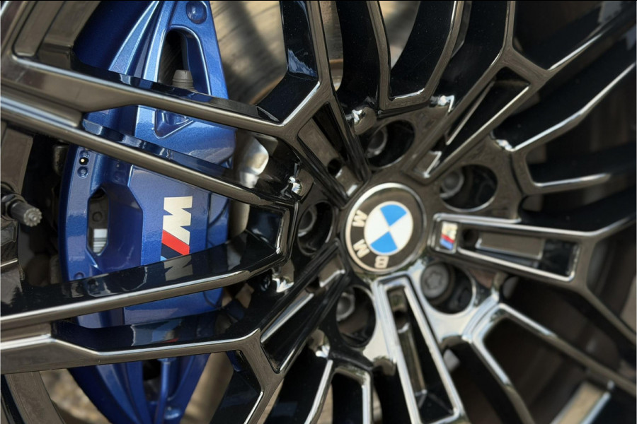 BMW 3 Serie Touring 330e M-Sport | 19,5 kWh Accu | Panodak | Head-Up | Memory | Trekhaak | 360° Camera | Fabrieksgarantie