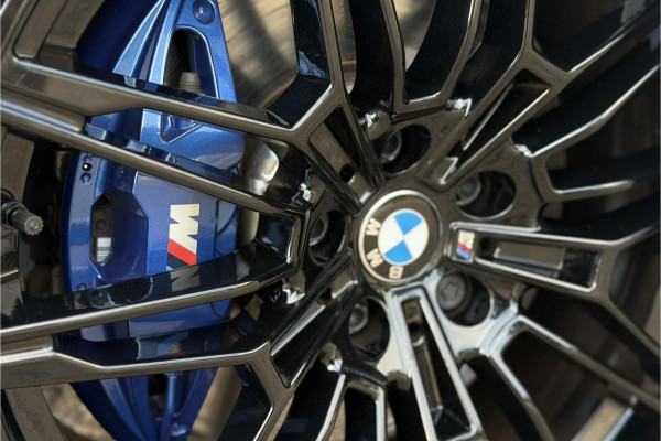 BMW 3 Serie Touring 330e M-Sport | 19,5 kWh Accu | Panodak | Head-Up | Memory | Trekhaak | 360° Camera | Fabrieksgarantie