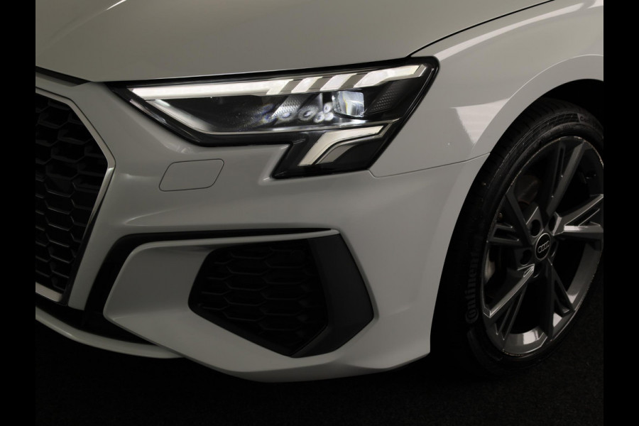 Audi A3 Limousine 30 TFSI S edition 110 pk S-tronic | Verlengde garantie | Navigatie | Parkeersensoren achter | S-Line |