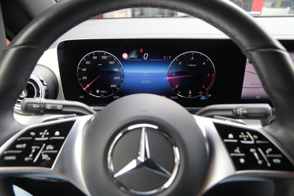 Mercedes-Benz V-Klasse V300 | DC | XL | 4Matic | AMG | Stoelkoeling | Burmester | VOL!!