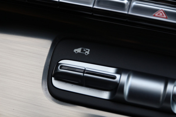 Mercedes-Benz V-Klasse V300 | DC | XL | 4Matic | AMG | Stoelkoeling | Burmester | VOL!!
