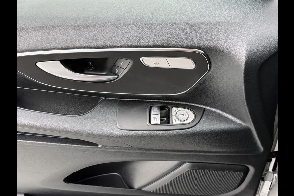 Mercedes-Benz eVito Extra Lang 66 kWh DC 5 persoons 266km WLTP Schuifdeur L+R Camera Navigatie Camera Dubbele cabine