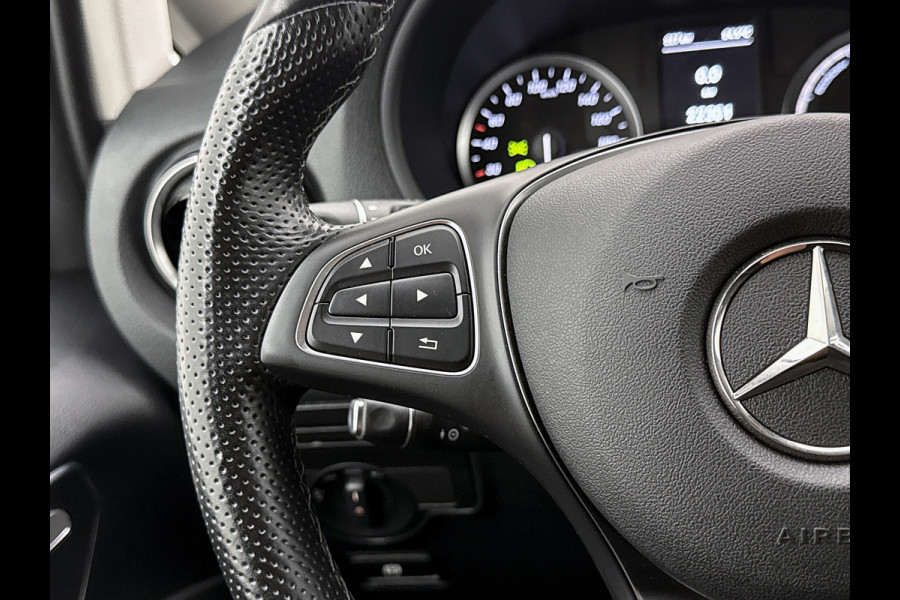 Mercedes-Benz eVito Extra Lang 66 kWh DC 5 persoons 266km WLTP Schuifdeur L+R Camera Navigatie Camera Dubbele cabine