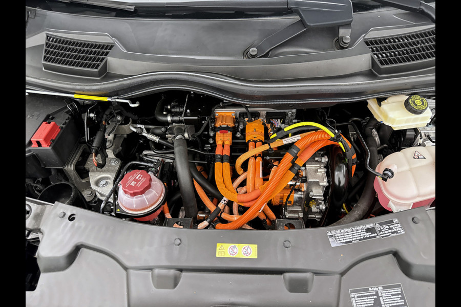 Mercedes-Benz eVito Extra Lang 66 kWh DC 5 persoons 266km WLTP Schuifdeur L+R Camera Navigatie Camera Dubbele cabine