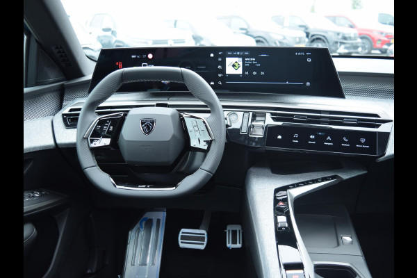 Peugeot E-3008 GT Long Range 230 97 kWh Warmtepomp l 360 vision & Drive Assist Pack l Panoramisch schuifdak Pack