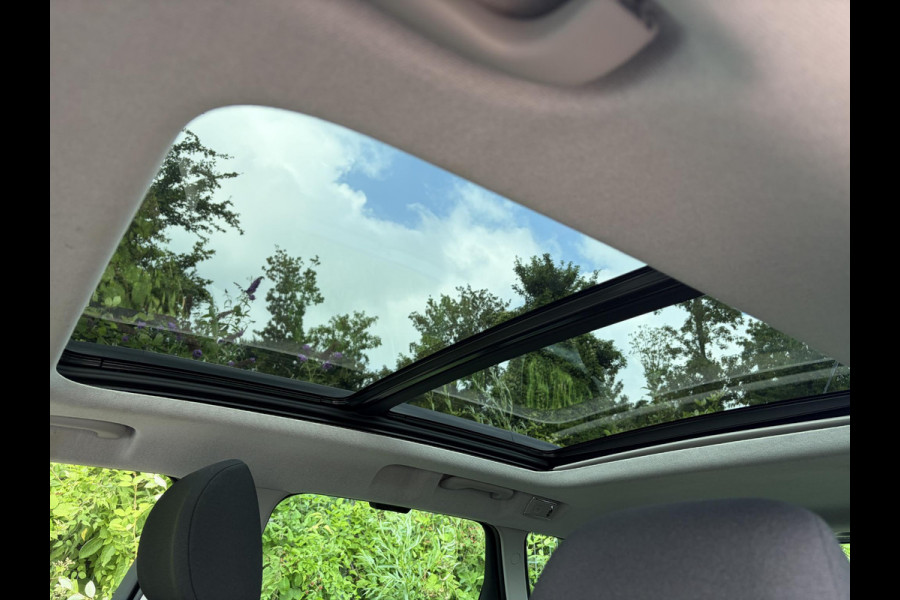 Citroën C3 Aircross 1.2 PureTech S&S Shine D-riem vv in 2024,Draadloze telefoonlader,Carplay,360°Camera,Pano,Navi,Trekhaak,Keyless,PDC V+A,110pk,Dodehoeksensor,Rijstrooksensor,N.A.P,Lm velgen,Apk tot 05-2027