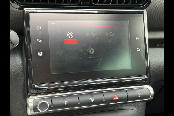 Citroën C3 Aircross 1.2 PureTech S&S Shine D-riem vv in 2024,Draadloze telefoonlader,Carplay,360°Camera,Pano,Navi,Trekhaak,Keyless,PDC V+A,110pk,Dodehoeksensor,Rijstrooksensor,N.A.P,Lm velgen,Apk tot 05-2027