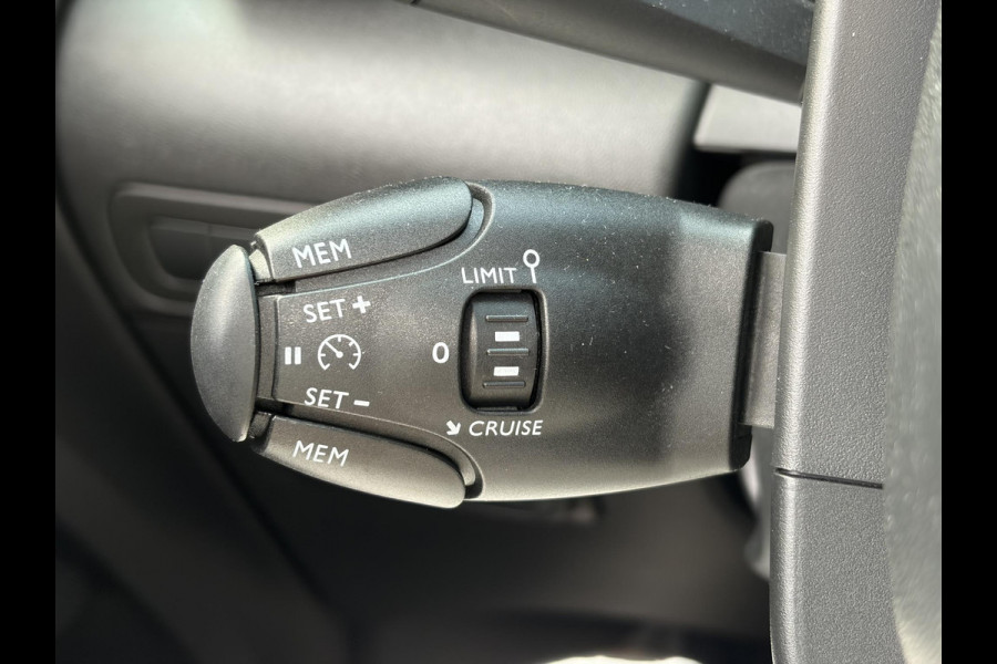 Citroën C3 Aircross 1.2 PureTech S&S Shine D-riem vv in 2024,Draadloze telefoonlader,Carplay,360°Camera,Pano,Navi,Trekhaak,Keyless,PDC V+A,110pk,Dodehoeksensor,Rijstrooksensor,N.A.P,Lm velgen,Apk tot 05-2027