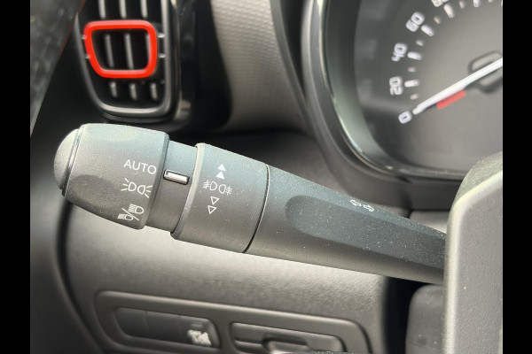 Citroën C3 Aircross 1.2 PureTech S&S Shine D-riem vv in 2024,Draadloze telefoonlader,Carplay,360°Camera,Pano,Navi,Trekhaak,Keyless,PDC V+A,110pk,Dodehoeksensor,Rijstrooksensor,N.A.P,Lm velgen,Apk tot 05-2027