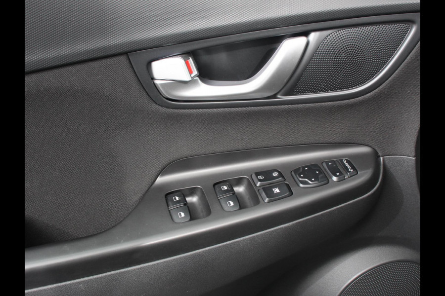 Hyundai Kona 1.0 T-GDI Comfort Climate control Camera Cruise control Parkeersensoren LED Keyless Navigatie Apple Carplay/ Android Auto Lichtmetalen Velgen