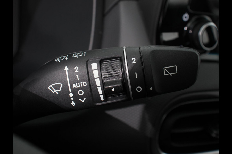 Hyundai Kona 1.0 T-GDI Comfort Climate control Camera Cruise control Parkeersensoren LED Keyless Navigatie Apple Carplay/ Android Auto Lichtmetalen Velgen