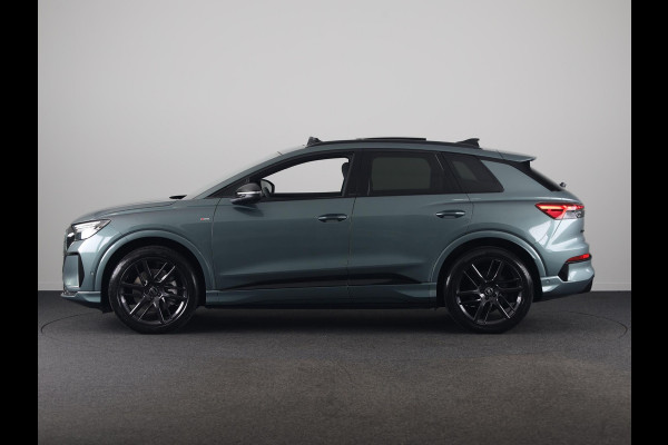 Audi Q4 e-tron S edition quattro performance 82 kWh 340pk | Panoramadak | 1 inch Lichtmetalen velgen | Akoestisch glas | Head up Display | Elek.verst.best.stoel geheugen | Lederen bekleding