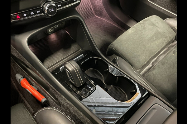 Volvo XC40 Recharge P8 AWD R-Design|90%SOH|ACC|PANO|360+V+A-CAMERA|CARPLAY|ANDROID|STOEL+STUURVERW|ELEK.KLEP|NL|NAP|INCL.BTW|1 EIG
