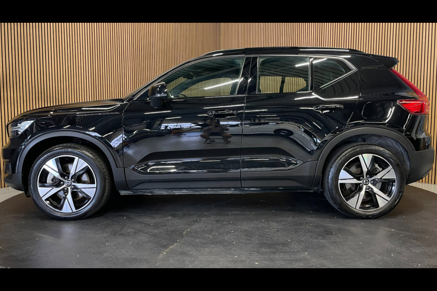 Volvo XC40 Recharge P8 AWD R-Design|90%SOH|ACC|PANO|360+V+A-CAMERA|CARPLAY|ANDROID|STOEL+STUURVERW|ELEK.KLEP|NL|NAP|INCL.BTW|1 EIG