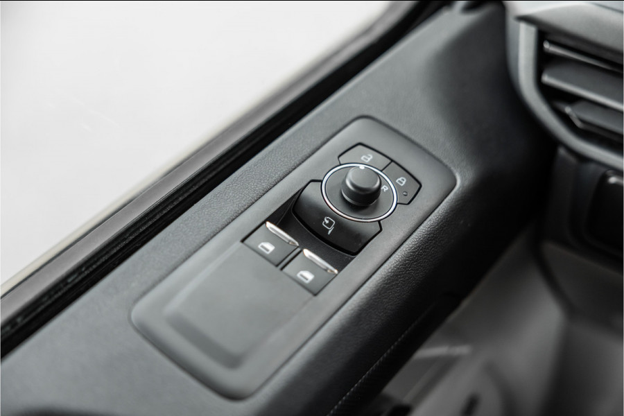 Ford E-Transit Custom 340 L2H1 Sport 71 kWh | Driving Assistant | 360 Camera | DSS LED | B&O | L+R Schuifdeur | CarPlay | Navigatie | 3-Zitter | Elek stoelen