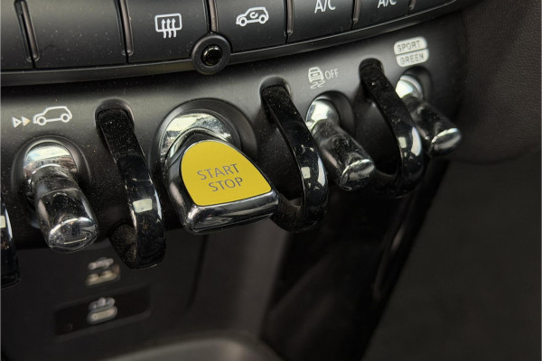 MINI Cooper SE 33 kWh | Panodak | H/K | Head-Up | Camera | Sportleder | Comfort Access