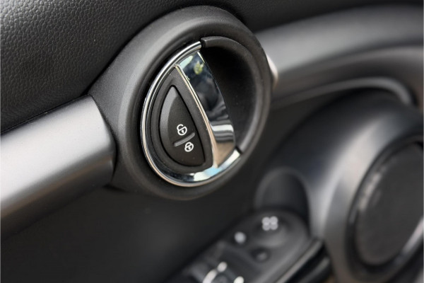 MINI Cooper SE 33 kWh | Panodak | H/K | Head-Up | Camera | Sportleder | Comfort Access