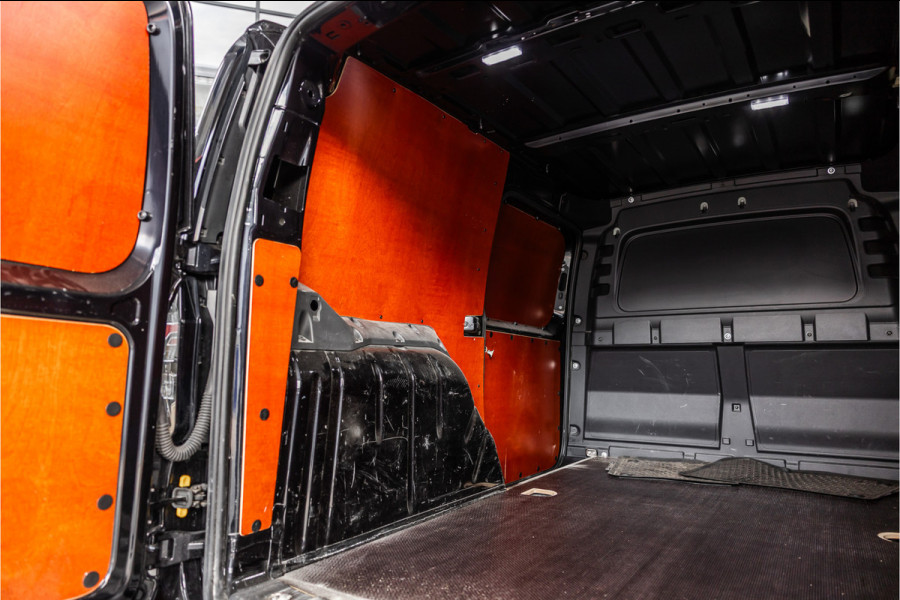 Volkswagen Caddy Cargo Maxi 2.0 TDI | ACC | Camera | Trekhaak | L+R Schuifdeur | CarPlay | Dodehoek detectie | Stoelverwarming | LED | Trekhaak | Lederen bekleding | Sidebars | Betimmering | 18'' Sport velgen | Orig. NL Auto