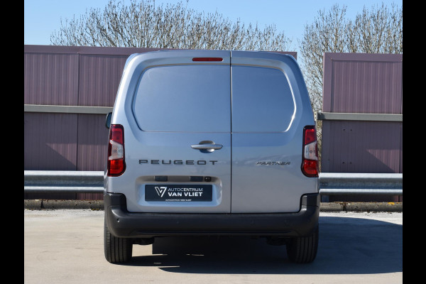Peugeot e-Partner L1 50 kWh | camera | Apple Carplay/Android Auto  | laadruimtebetimmering | Comfort stoelen | rijklaarprijs