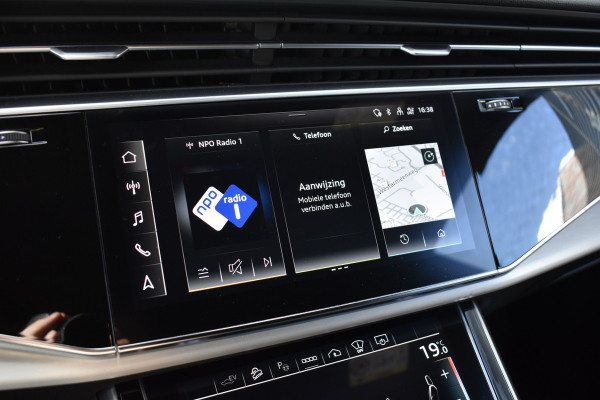 Audi Q8 55 TFSI e Quattro Pro Line S | ACC | RS-Seats | Head-Up | B&O | Softclose | 22'' Wielen | Stuurverwarming | Matrix | Nachtzicht |